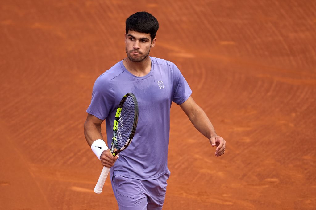 2025 French Open Odds: Alcaraz Favored, Sabalenka Meets Swiatek